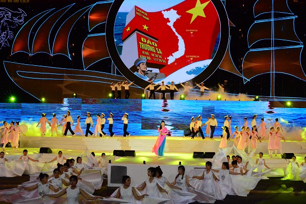 Khánh Hoà: Lung linh đêm khai mạc Festival Biển Nha Trang và Năm Du lịch Quốc Gia 2019 - Hình 11