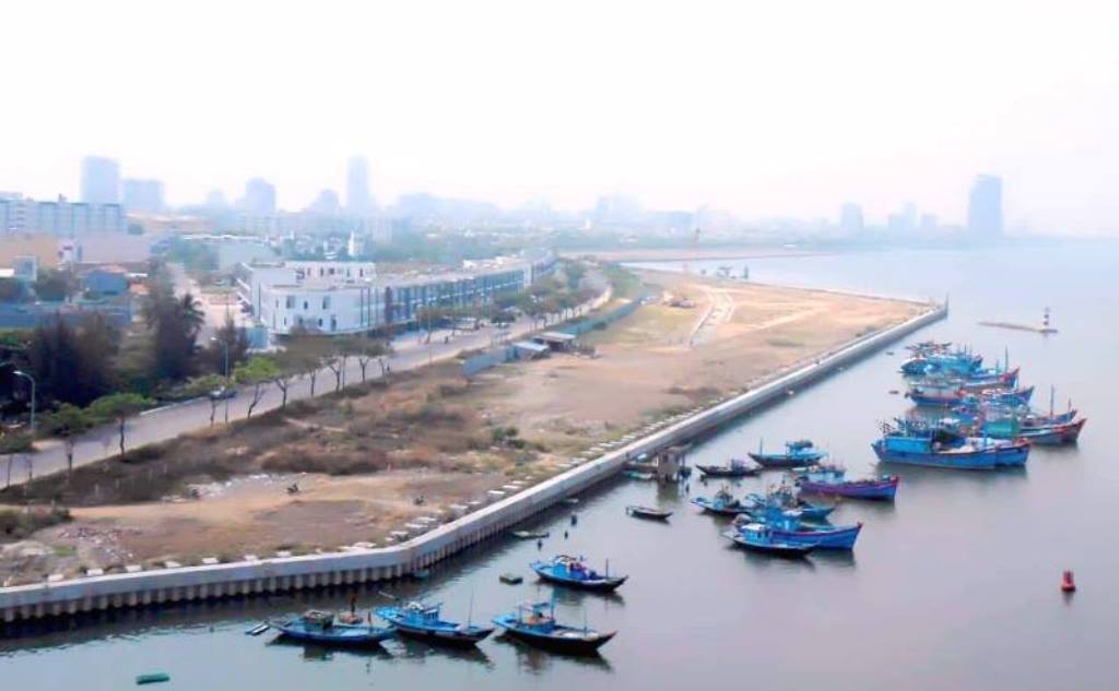 Đà Nẵng: Bỏ toàn bộ nhà cao tầng dự án BĐS và Bến du thuyền lấn sông Hàn - Hình 1