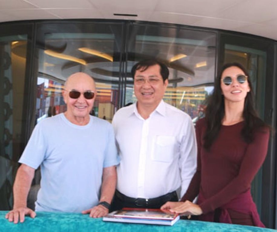 Chủ tịch CLB bóng đá Tottenham Hostpur muốn đầu tư bến du thuyền tại Đà Nẵng