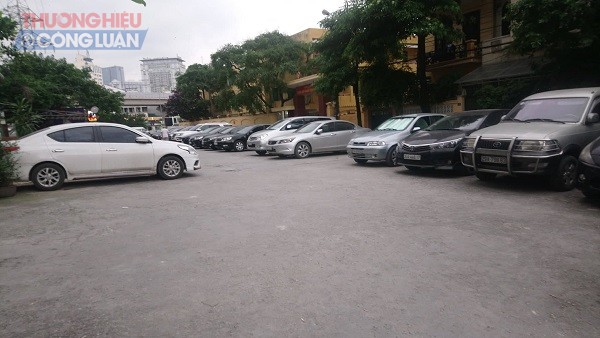 Quận Đống Đa (Hà Nội): Cần xử lý nghiêm bãi xe không phép tại phường Ô Chợ Dừa - Hình 2
