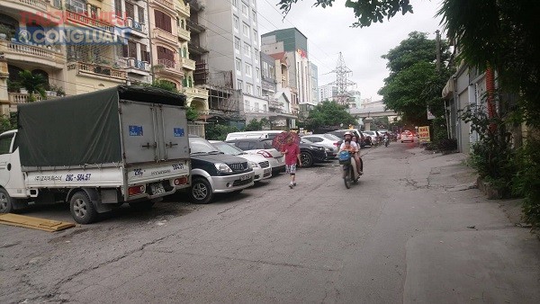 Quận Đống Đa (Hà Nội): Cần xử lý nghiêm bãi xe không phép tại phường Ô Chợ Dừa - Hình 3