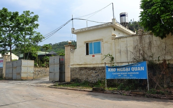 ‘Kho ngoại quan’ chứa 450 tấn thực phẩm nhập lậu ở Lào Cai đã hết hiệu lực