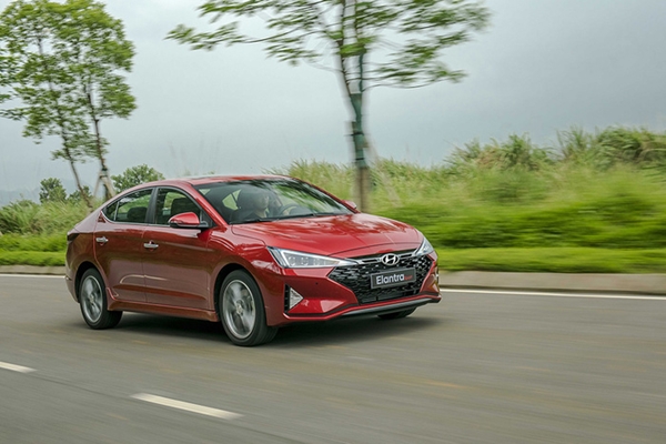 Hyundai Thành Công chính thức giới thiệu phiên bản nâng cấp của mẫu sedan hạng C Elantra 2019 - Hình 5