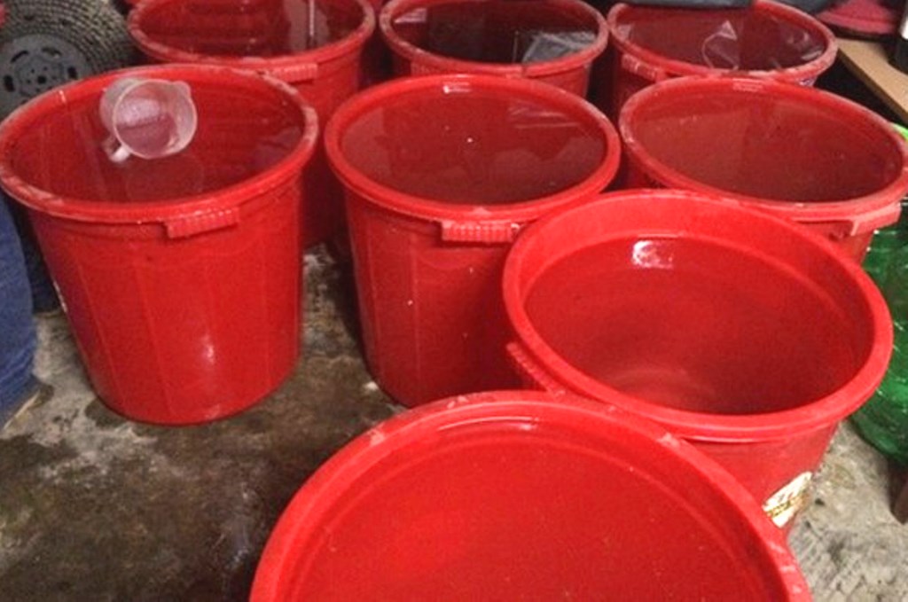 Đà Nẵng: Người dân lao đao vì thiếu nước sạch giữa nắng nóng gần 40 độ c