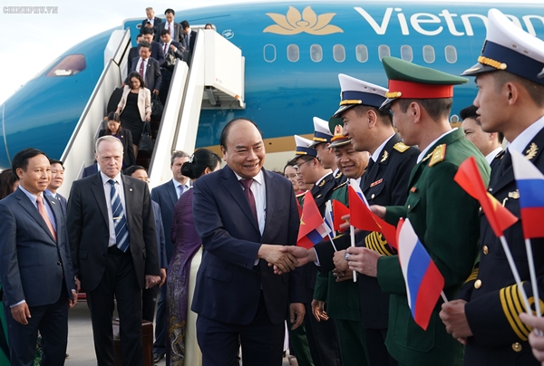 Thủ tướng đến Saint Petersburg, bắt đầu thăm chính thức Liên bang Nga - Hình 2