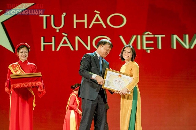 Central Group Việt Nam nhận Bằng khen của Bộ Công thương - Hình 1