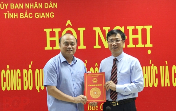 Bắc Giang: Bổ nhiệm ông Vũ Mạnh Hùng giữ chức Giám đốc Sở nội vụ - Hình 1