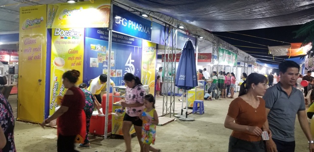 Tưng bừng Hội chợ hè Nha Trang - Hình 3