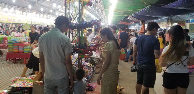 Tưng bừng Hội chợ hè Nha Trang - Hình 5