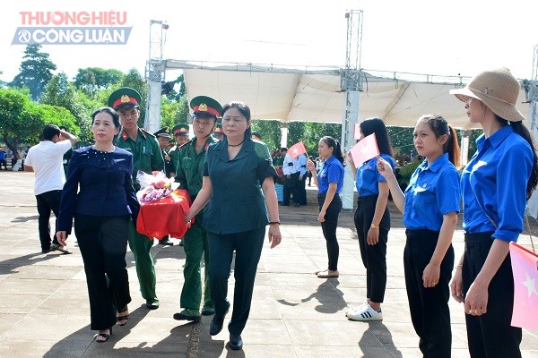 Gia Lai: Truy điệu, an táng 17 hài cốt liệt sỹ quân tình nguyện và chuyên gia Việt Nam - Hình 1