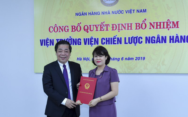 Bà Nguyễn Thị Hòa làm Viện trưởng Viện Chiến lược Ngân hàng - Hình 1