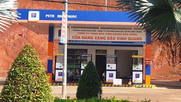 Tạm giữ hình sự đại gia Trịnh Sướng vì buôn bán xăng dầu giả