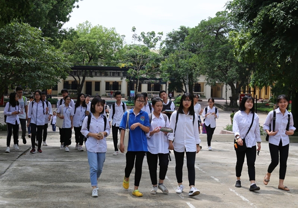 Bắc Ninh: Hơn 13.600 thí sinh hoàn thành kỳ thi vào lớp 10 công lập - Hình 1