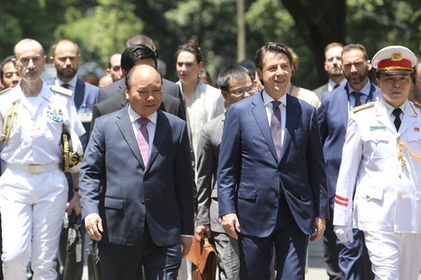 Thủ tướng Nguyễn Xuân Phúc chủ trì lễ đón chính thức người đồng cấp Italia - Hình 5