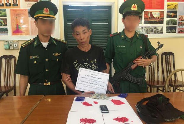 Thanh Hóa: Liên tiếp bắt giữ nhiều vụ vận chuyển số lượng lớn ma túy tổng hợp từ Lào về Việt Nam - Hình 3