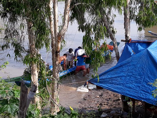 Quyết liệt chống hàng lậu, hàng giả