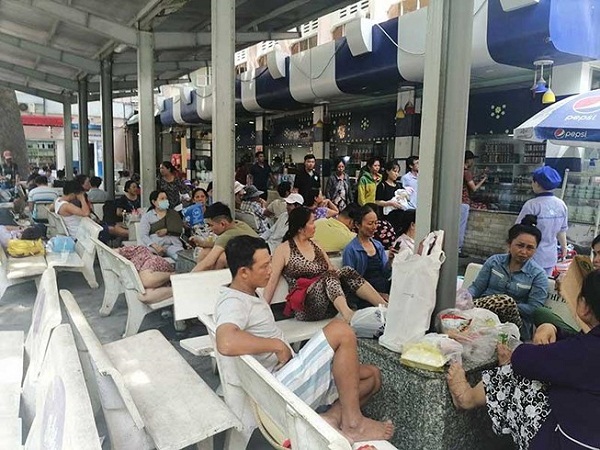 Hà Nội: Sẽ xử lý nghiêm các cơ sở khám chữa bệnh thu tiền thăm, chăm sóc người bệnh