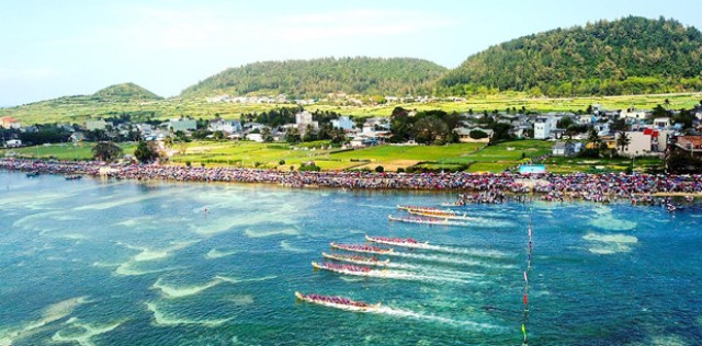Quảng Ngãi: Lễ hội dù lượn đảo Lý Sơn hơn 120 VĐV trong và ngoài nước tham gia - Hình 2