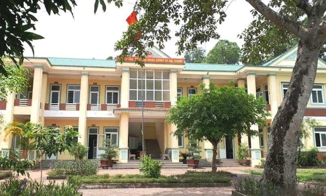 Nghệ An: Chủ tịch xã bất ngờ nộp đơn xin từ chức