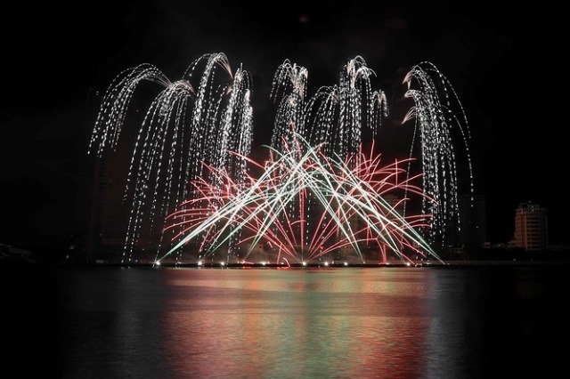 Pháo hoa quốc tế Đà Nẵng: Anh và Phần Lan vào chung kết DIFF 2019