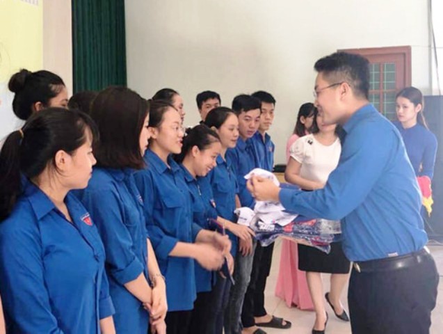 Quảng Bình: Gần 600 đoàn viên tham gia “tiếp sức mùa thi”