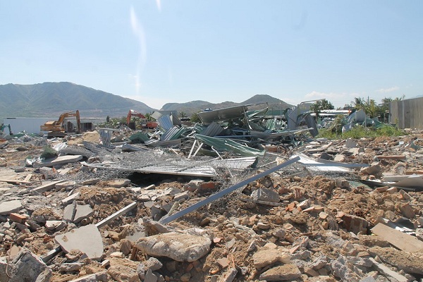 Khánh Hoà: Xây trái phép nhà dân bị cưỡng chế, Trung tâm nghìn m2 còn “chờ”? - Hình 1