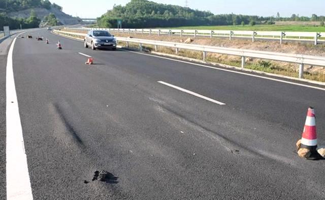 Cao tốc Đà Nẵng-Quảng Ngãi: Bộ GTVT chỉ đạo xử lý vụ xuất hiện nhiều đoạn hằn lún