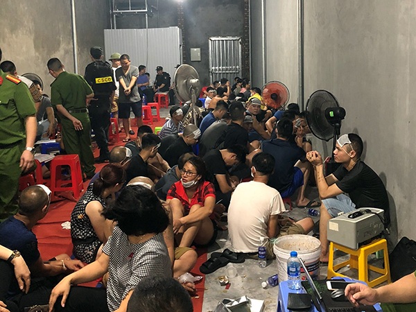 Bắc Giang: Tạm giữ 73 đối tượng đánh bạc, thu giữ gần 3 tỷ đồng