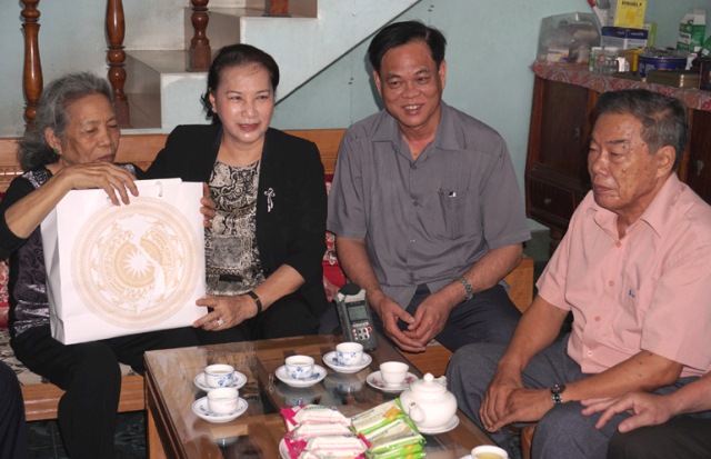 Phú Yên: Chủ tịch QH Nguyễn Thị Kim Ngân thăm gia đình chính sách tiêu biểu - Hình 3