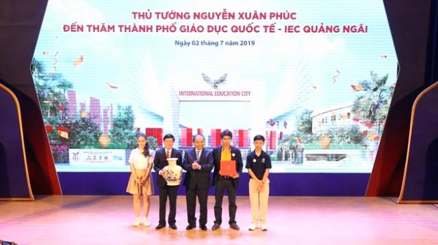 Quảng Ngãi: Thủ tướng Nguyễn Xuân Phúc thăm Thành phố Giáo dục Quốc tế - IEC đầu tiên tại Việt Nam - Hình 3