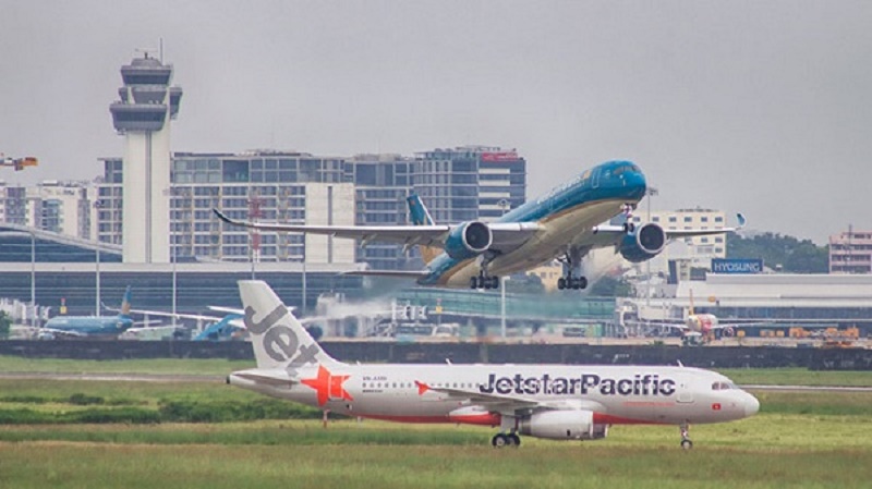 Ảnh hưởng của bão số 2, nhiều chuyến bay bị hủy