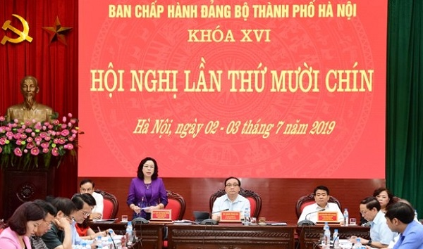 Hà Nội xử lý kỷ luật 18 tổ chức đảng, 442 đảng viên - Hình 1
