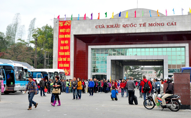 Phó Thủ tướng Vương Đình Huệ yêu cầu xử lý nghiêm vi phạm trong hoạt động kinh doanh du lịch