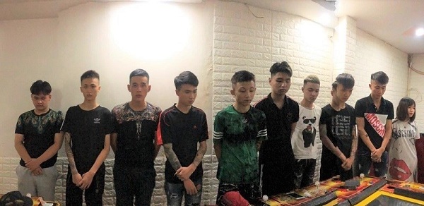 Hải Phòng: Ngăn chặn và xử lý 20 đối tượng mang hung khí trên phố - Hình 1