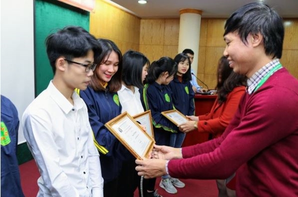 Học viện Nông nghiệp Việt Nam chi gần 30 tỷ đồng trao học bổng cho sinh viên - Hình 2