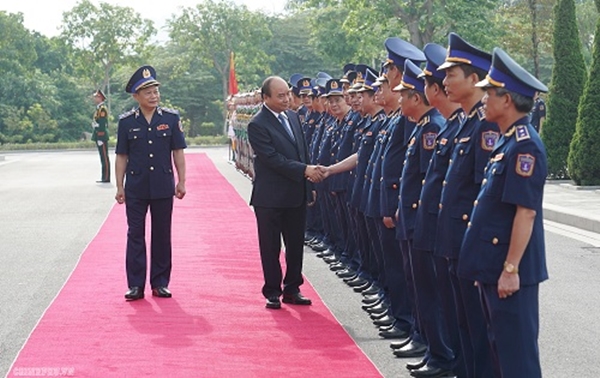 Thủ tướng làm việc với Bộ Tư lệnh Cảnh sát biển - Hình 1