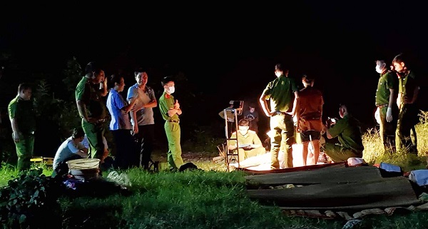 Phú Thọ: 4 thanh niên tắm sông tử vong