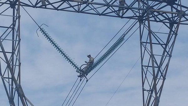 Bộ Công thương tính toán tăng nhập khẩu điện từ Lào và Trung Quốc