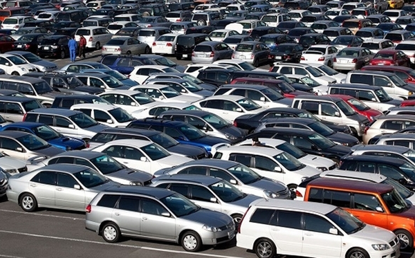 Bộ Tài chính: Điều chỉnh giá tính lệ phí trước bạ đối với một số loại ô tô, xe máy