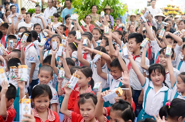 Vinamilk trao 70.000 ly sữa cho học sinh tại Thái Nguyên - Hình 4