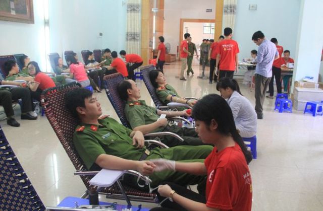 Thanh Hóa: Hơn 2.000 đơn vị máu trong ngày hội “Giọt máu hồng xứ Thanh”