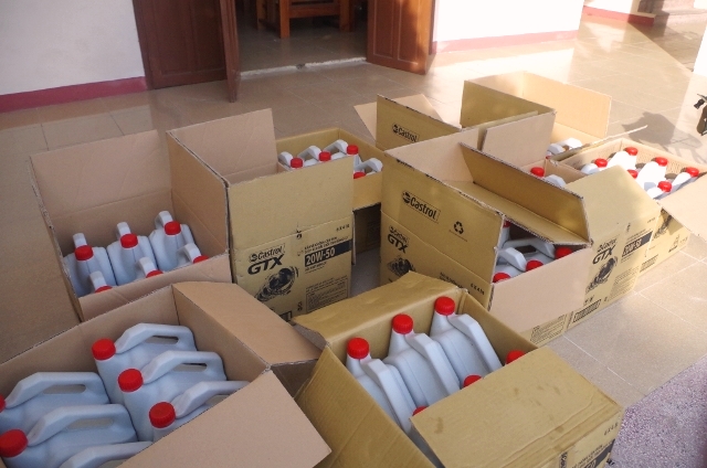 Đà Nẵng: Triệt phá đường dây thu giữ gần 2.000 lít dầu nhớt giả - Hình 2