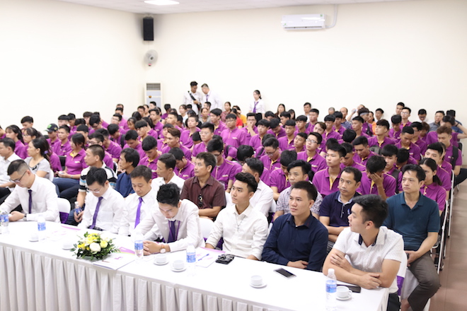 Tân sinh viên công nghệ thông tin hào hứng với cơ hội việc làm sau ra trường