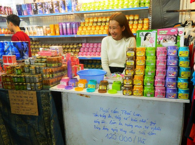 Hội chợ mua sắm, ẩm thực Đà Lạt 2019: Nhập nhèm xuất xứ hàng hóa - Hình 10