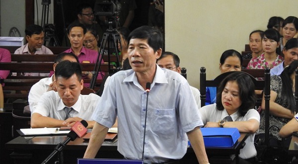 Khai trừ đảng 2 đảng viên vi phạm trong sự cố chạy thận tại BVĐK tỉnh Hòa Bình