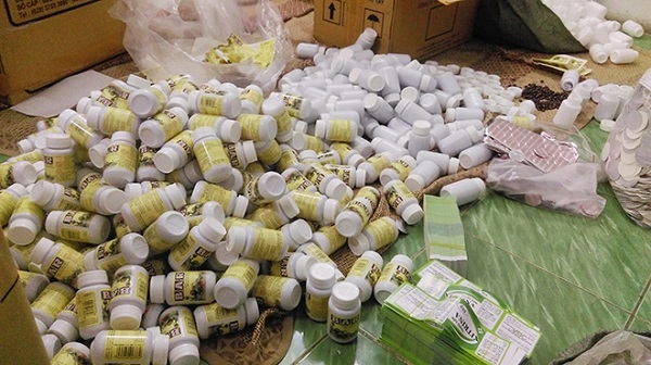 Triệt phá đường dây làm giả tân dược, thực phẩm chức năng tại TP.HCM
