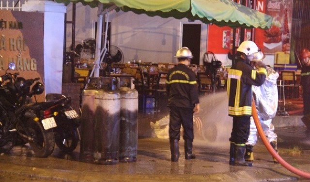 Đà Nẵng: Quán nhậu phát tiếng nổ lớn, khách nháo nhào chạy - Hình 2