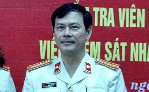 Đề nghị tiếp tục truy tố bị can Nguyễn Hữu Linh về tội dâm ô