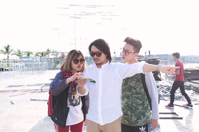 Đạo diễn Hoàng Nhật Nam: Sân khấu “khủng” chứa hơn 5.000 khán giả, 500 tấn cát lấp hồ bơi - Hình 1