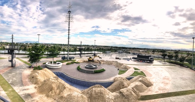 Đạo diễn Hoàng Nhật Nam: Sân khấu “khủng” chứa hơn 5.000 khán giả, 500 tấn cát lấp hồ bơi - Hình 5